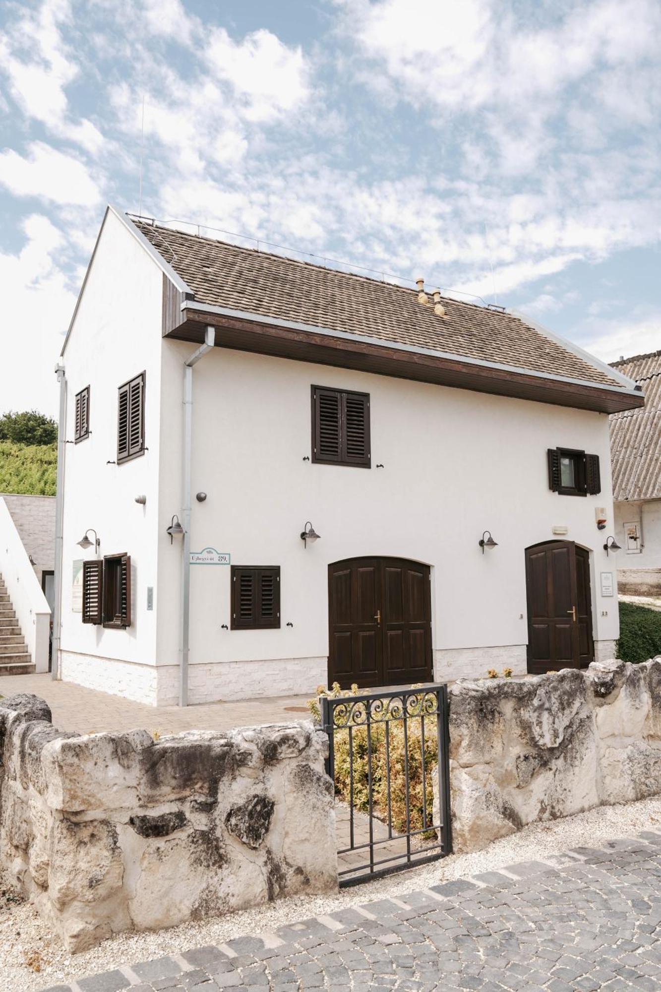 Rokusfalvy Birtok Vendeghaz Etyek Exterior photo